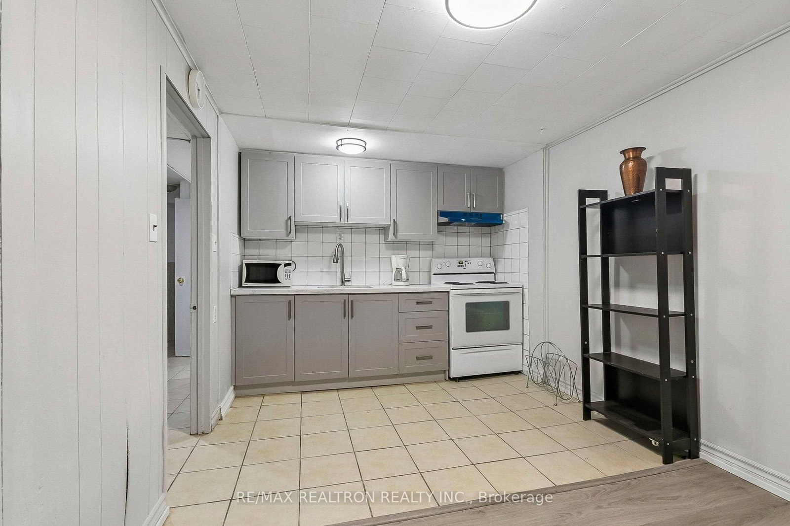 25 Whiteleas Avenue • Toronto, ON photo 34