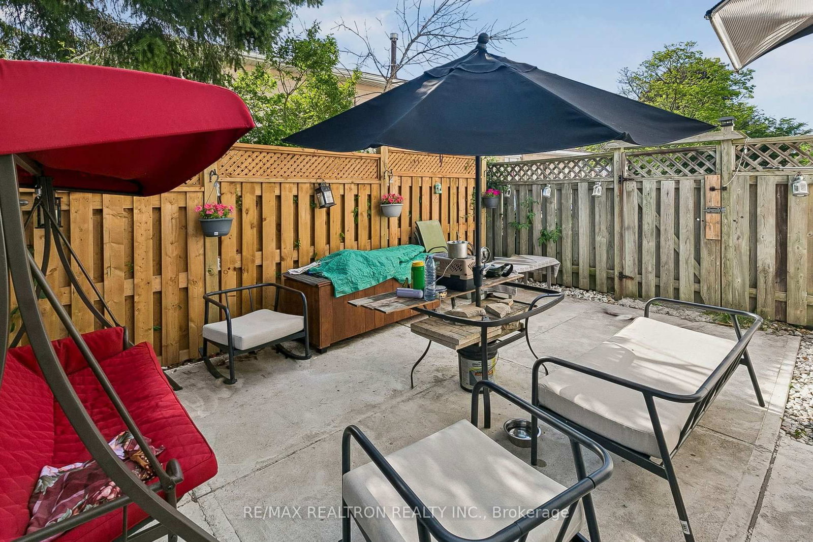 25 Whiteleas Avenue • Toronto, ON photo 36