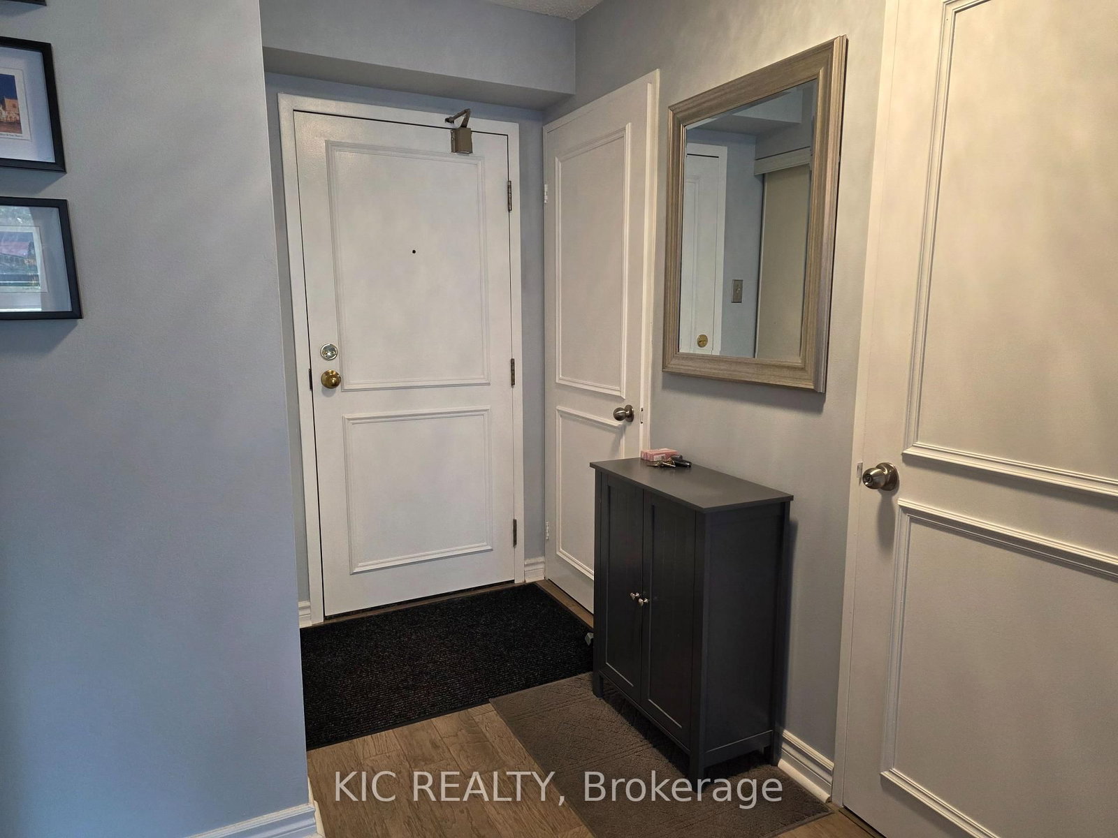 402-4 ParkVista, Toronto, ON, photo 4