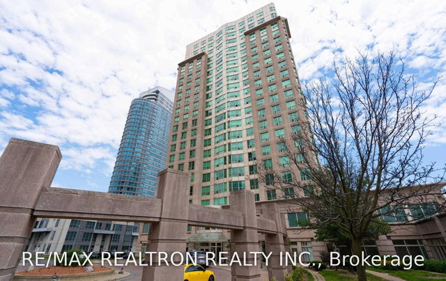 910 - 8 Lee Centre Drive