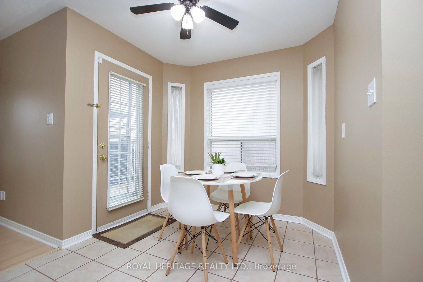 92 Booth Crescent • Ajax, ON photo 6