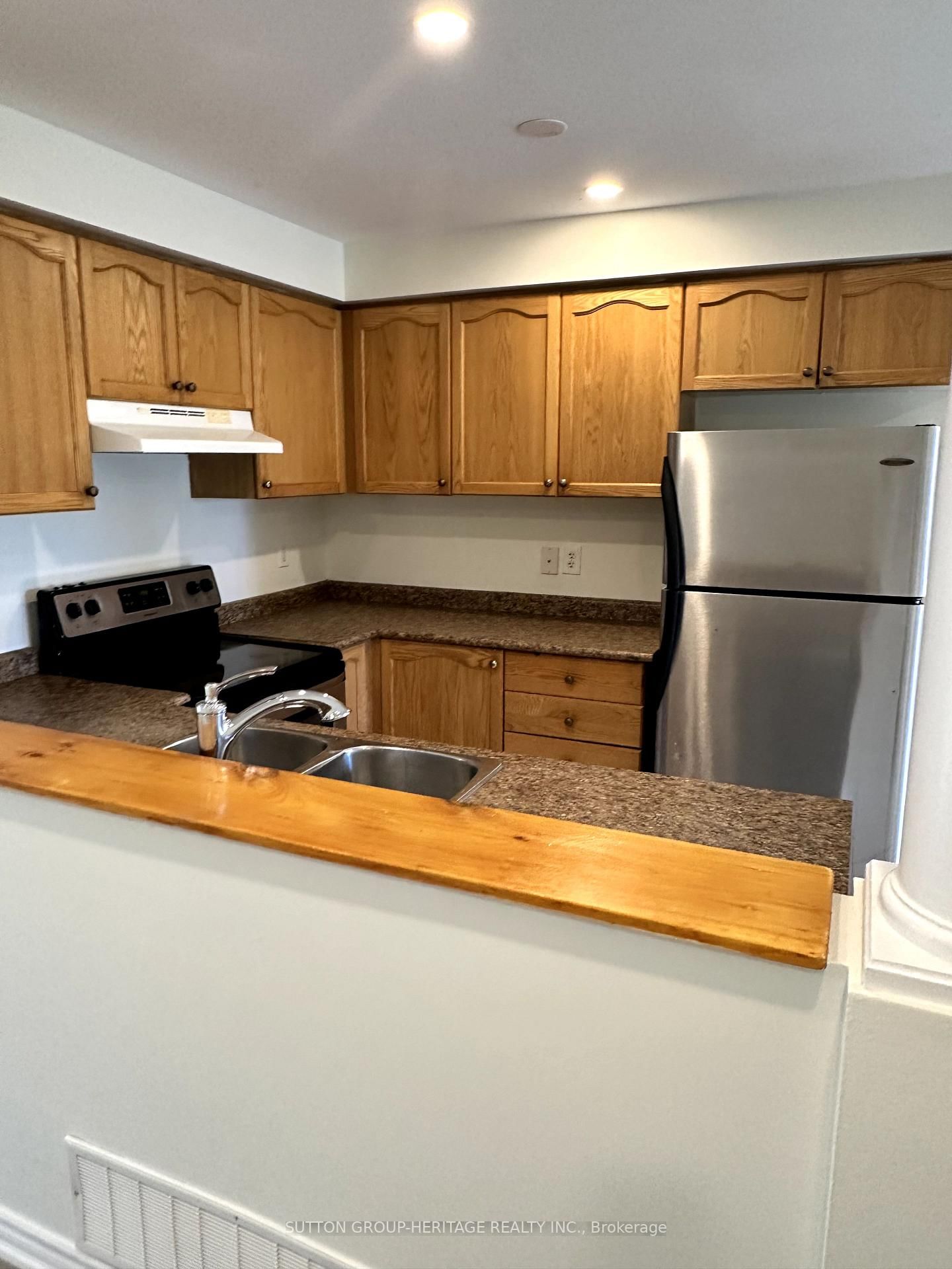 5535 Lawrence Avenue, Toronto, ON, photo 5