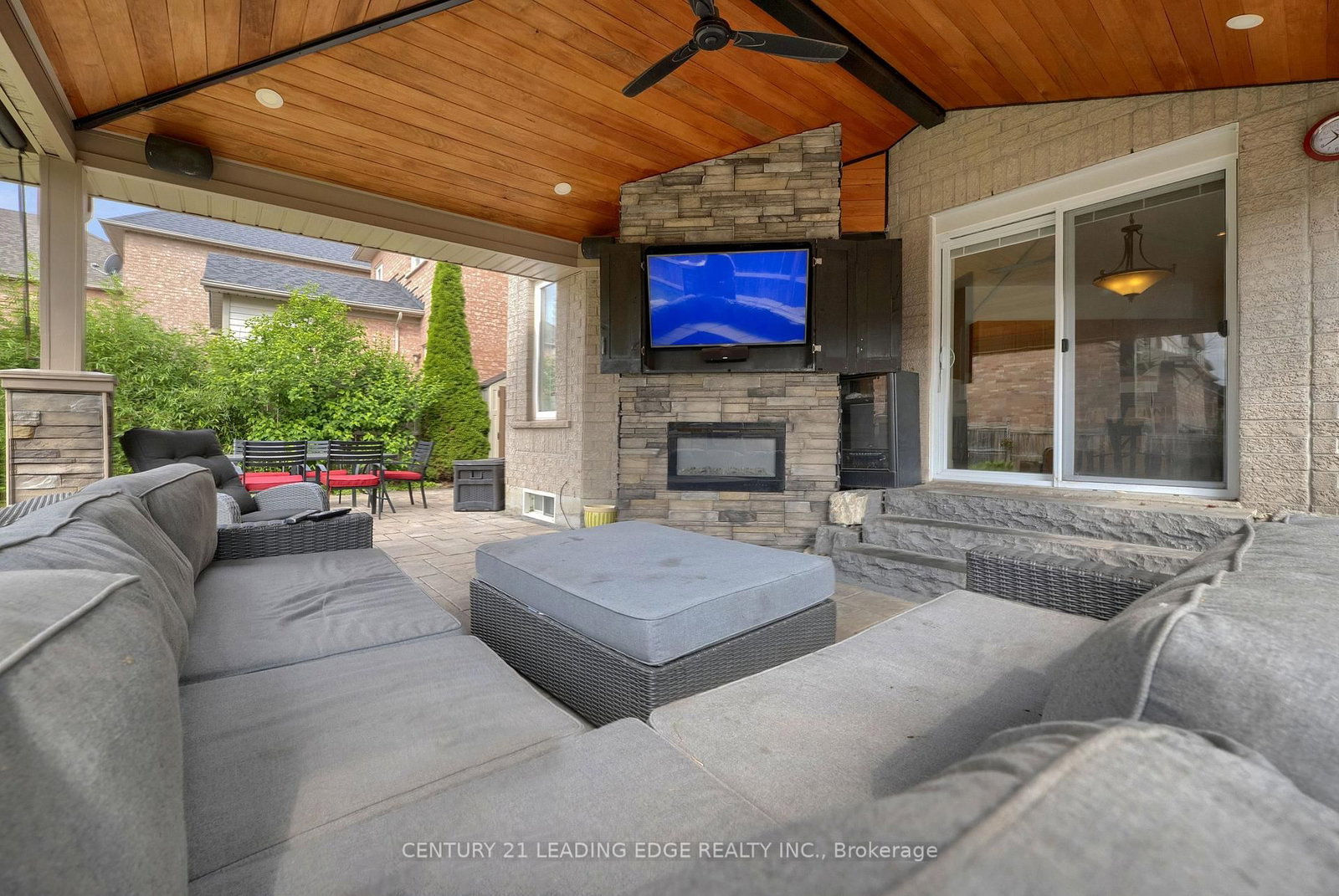 319 Mapleview Court • Pickering, ON photo 45