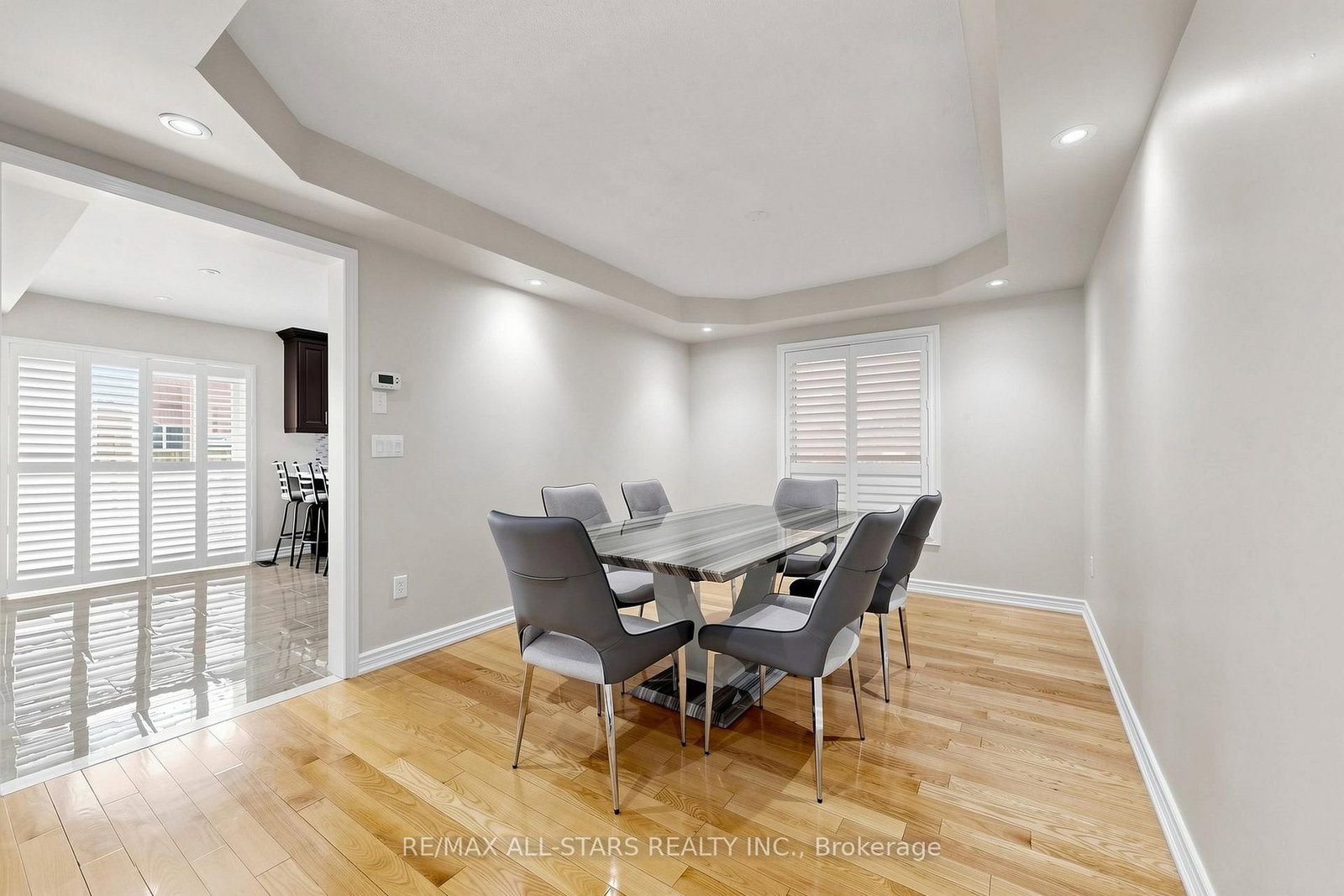 13 Boulderbrook Drive • Toronto, ON photo 9
