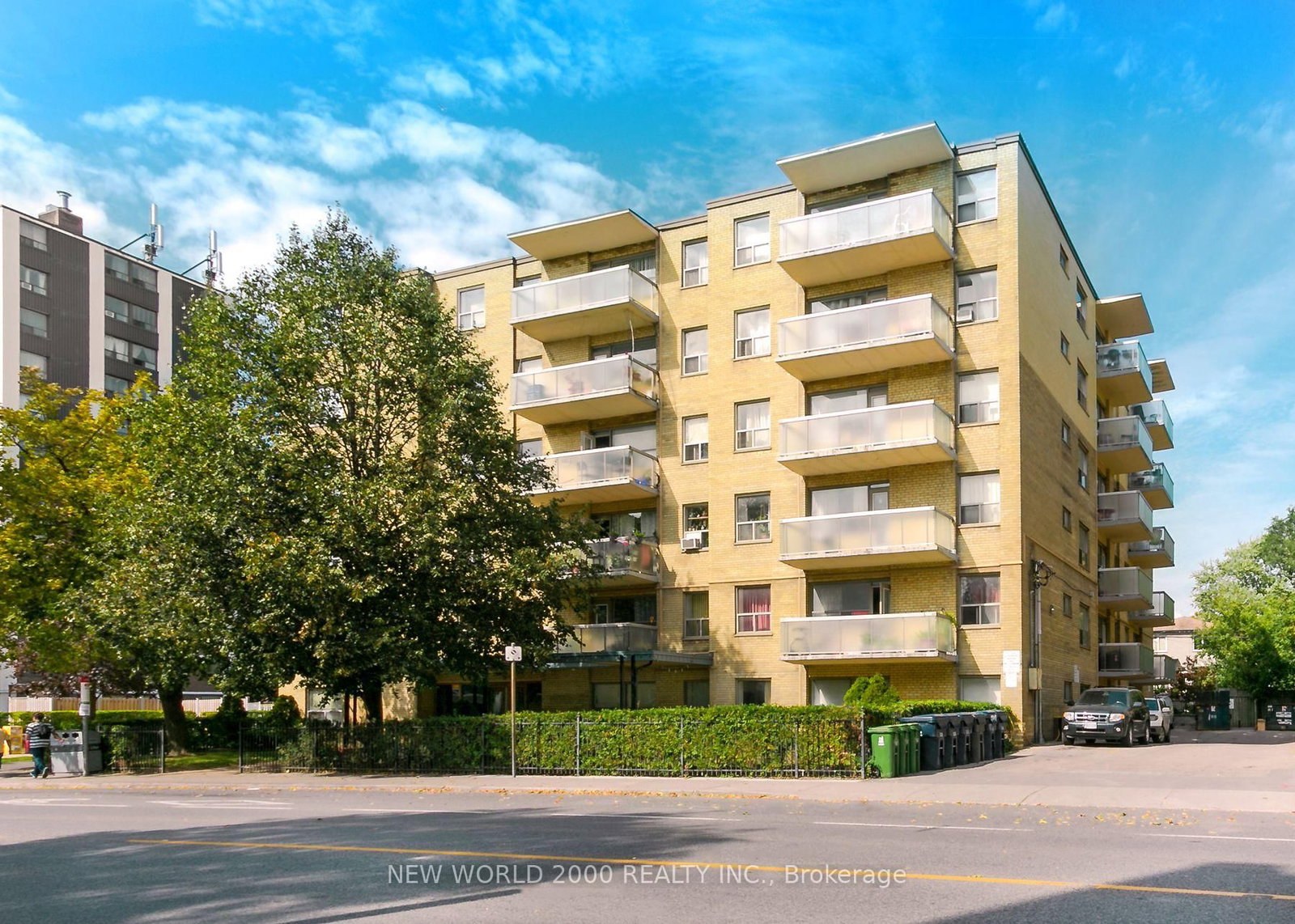 408-190 Cosburn Avenue, Toronto, ON, photo 4