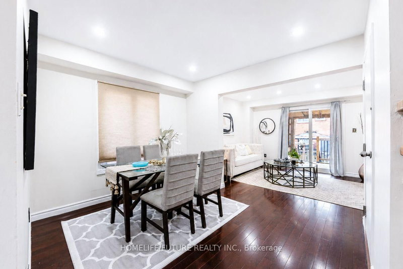 42 Marsdale Crescent
