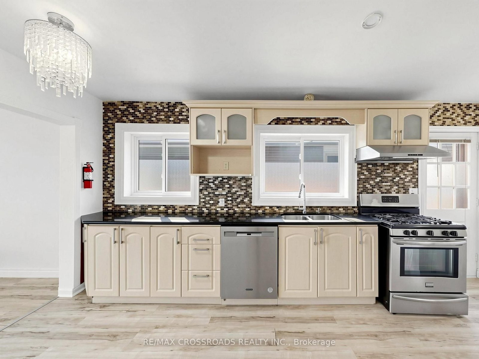 29 Orton Park Road • Toronto, ON photo 8