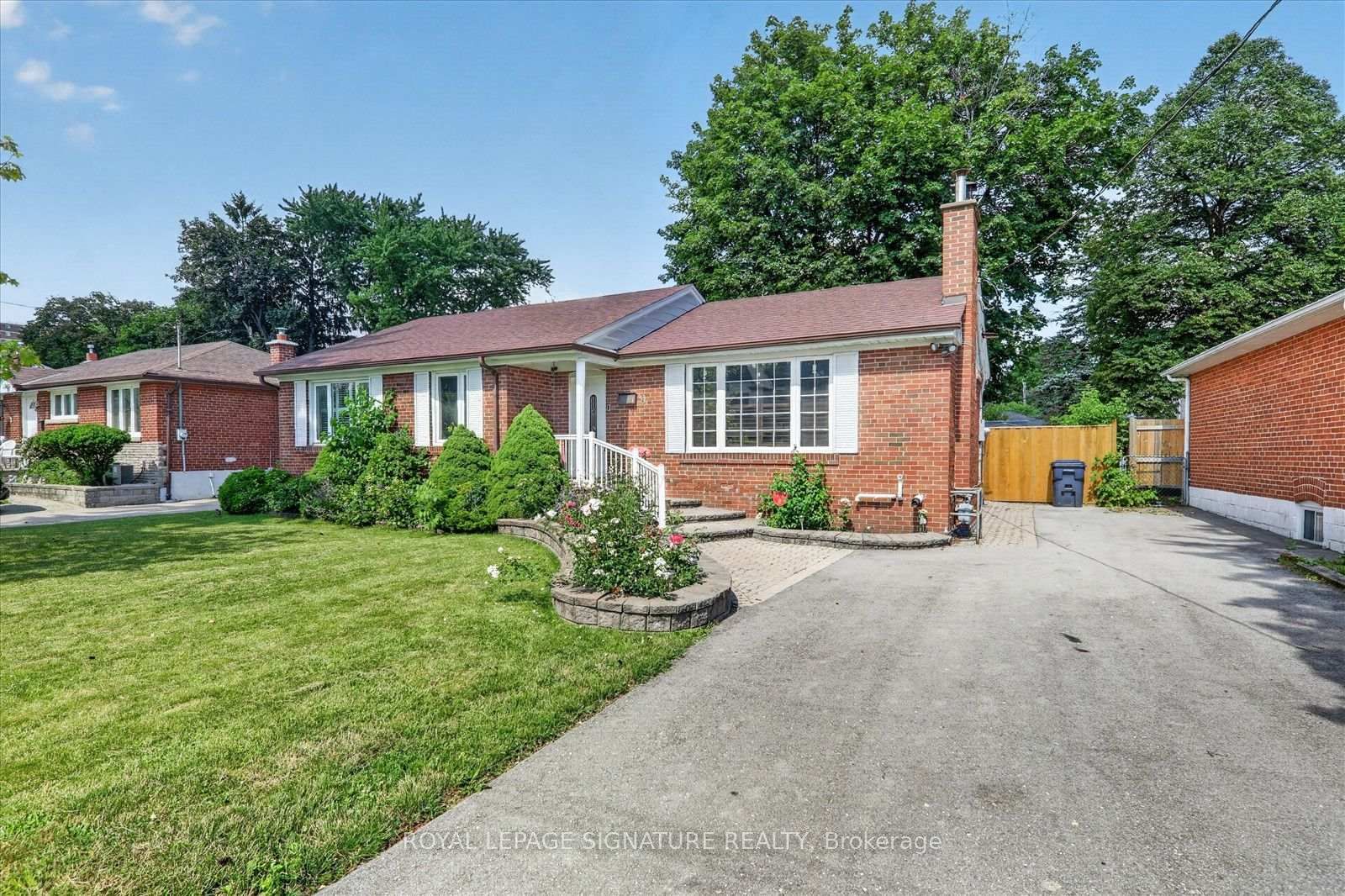 Property at 9 Lejune