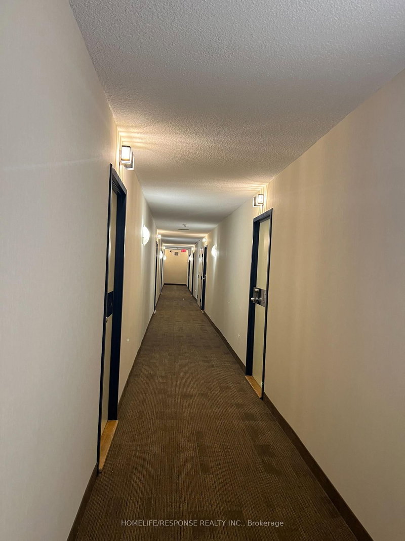 LPH9 - 2466 EGLINTON Avenue E