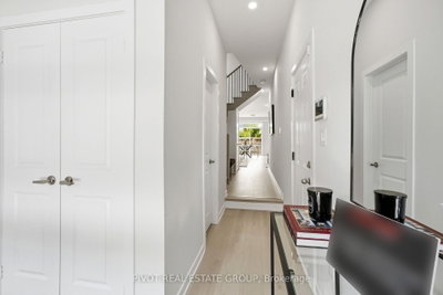 14 Observatory Way — more photos