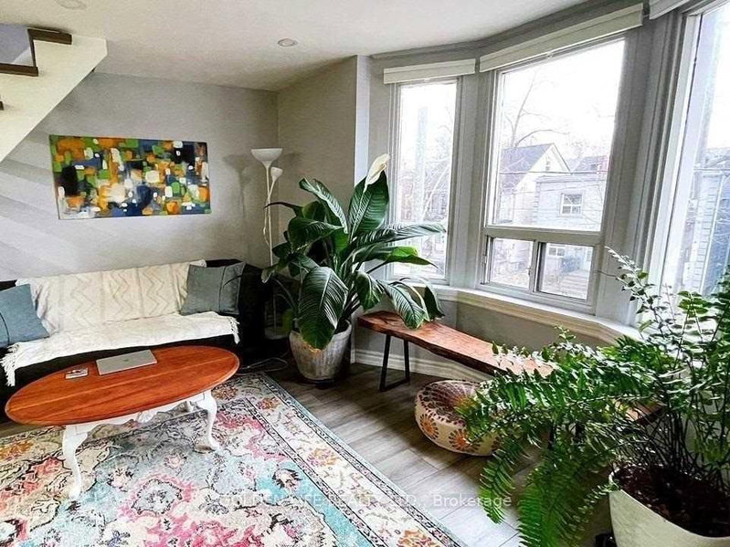 Upper - 786 Pape Avenue