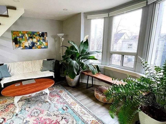 Upper - 786 Pape Avenue