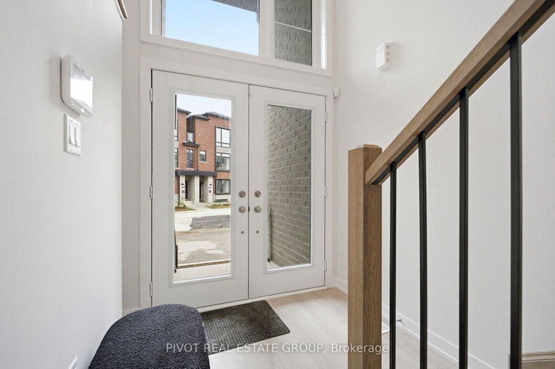 44 Observatory Way