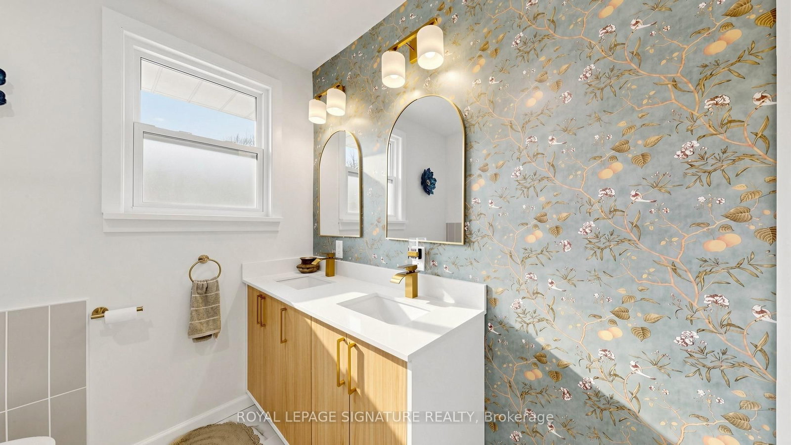 33 Neapolitan Drive • Toronto, ON photo 23