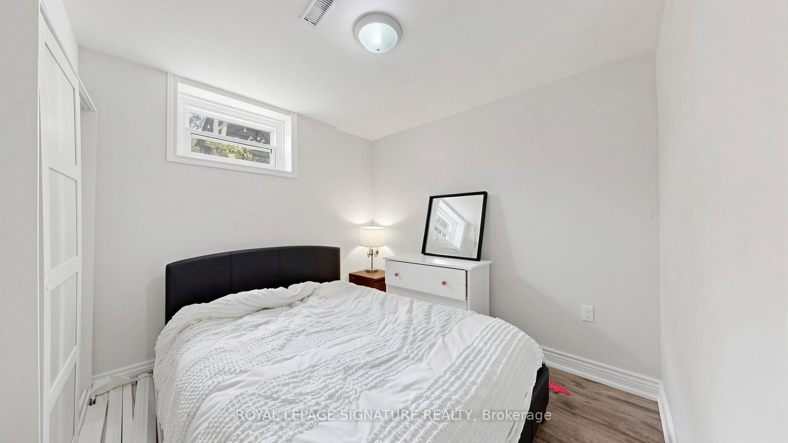 33 Neapolitan Drive • Toronto, ON photo 30