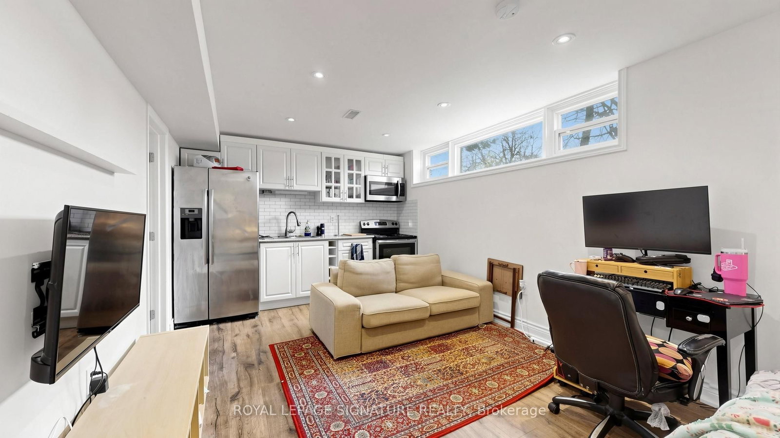 33 Neapolitan Drive • Toronto, ON photo 32