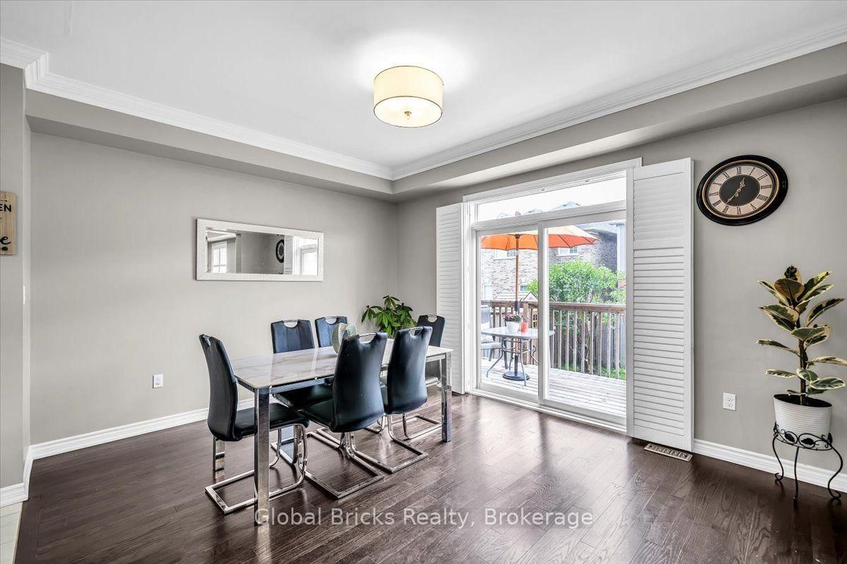 47 Holyrod Drive • Clarington, ON photo 16