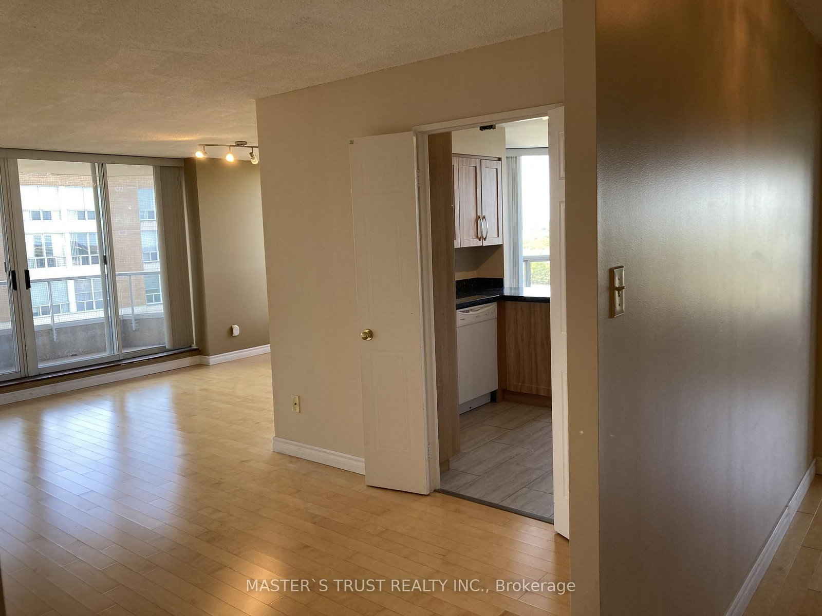 410 Mclevin Avenue • #803 • Toronto, ON photo 15