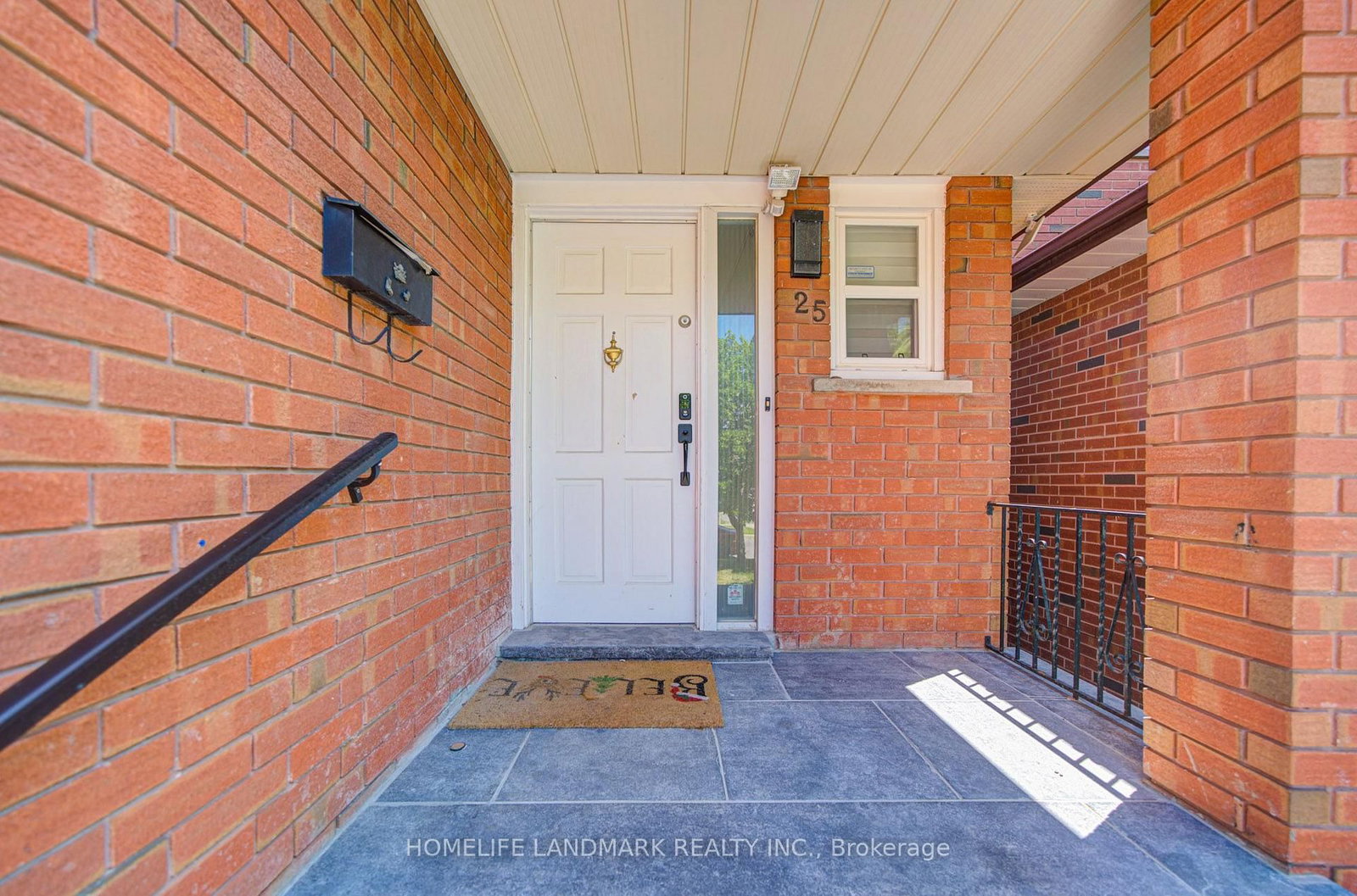 25 Lansbury Drive, Toronto, ON, photo 3