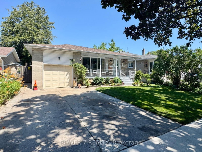 23 Donnacona Crescent
