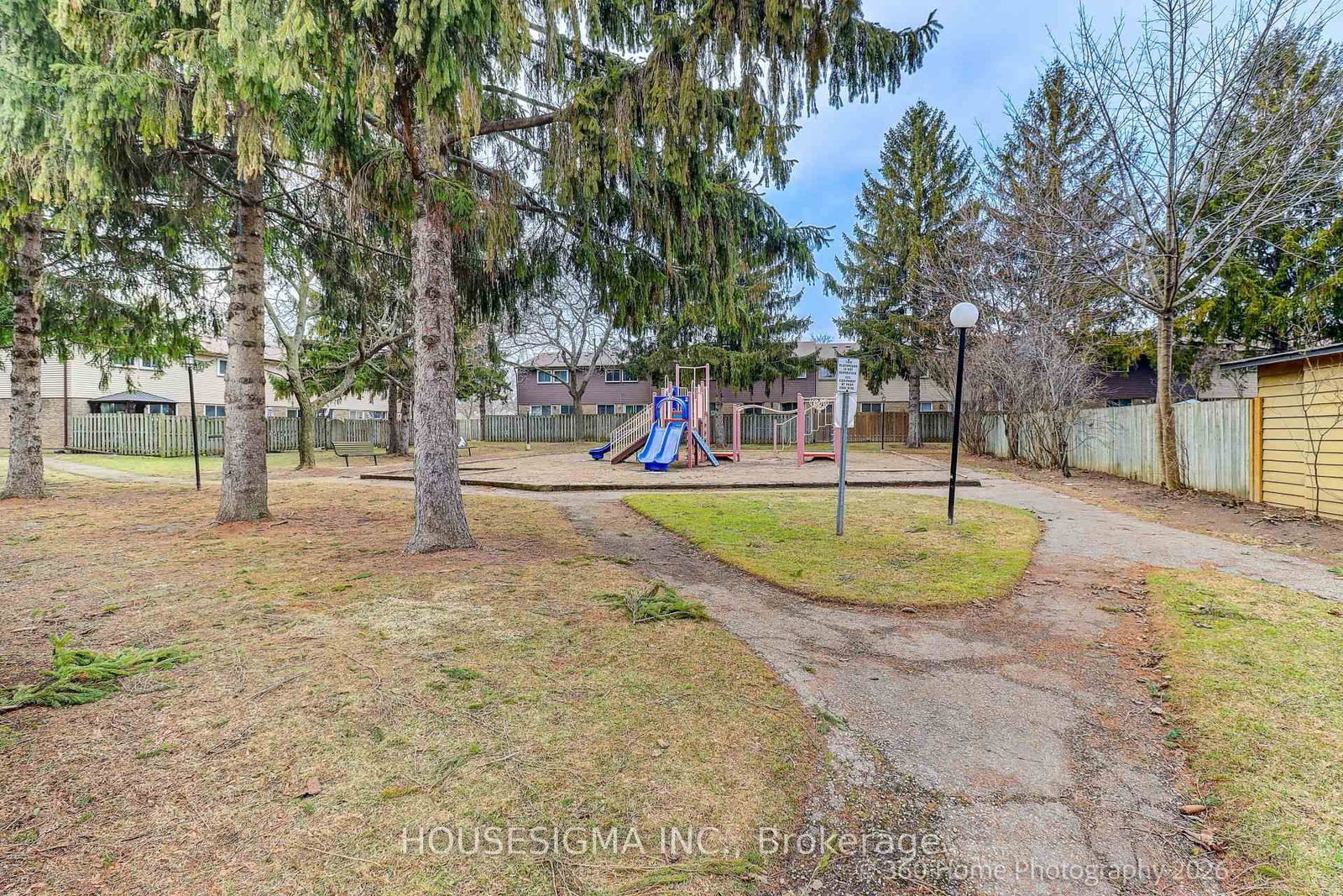 927 Burns Street W • #29 • Whitby, ON photo 22