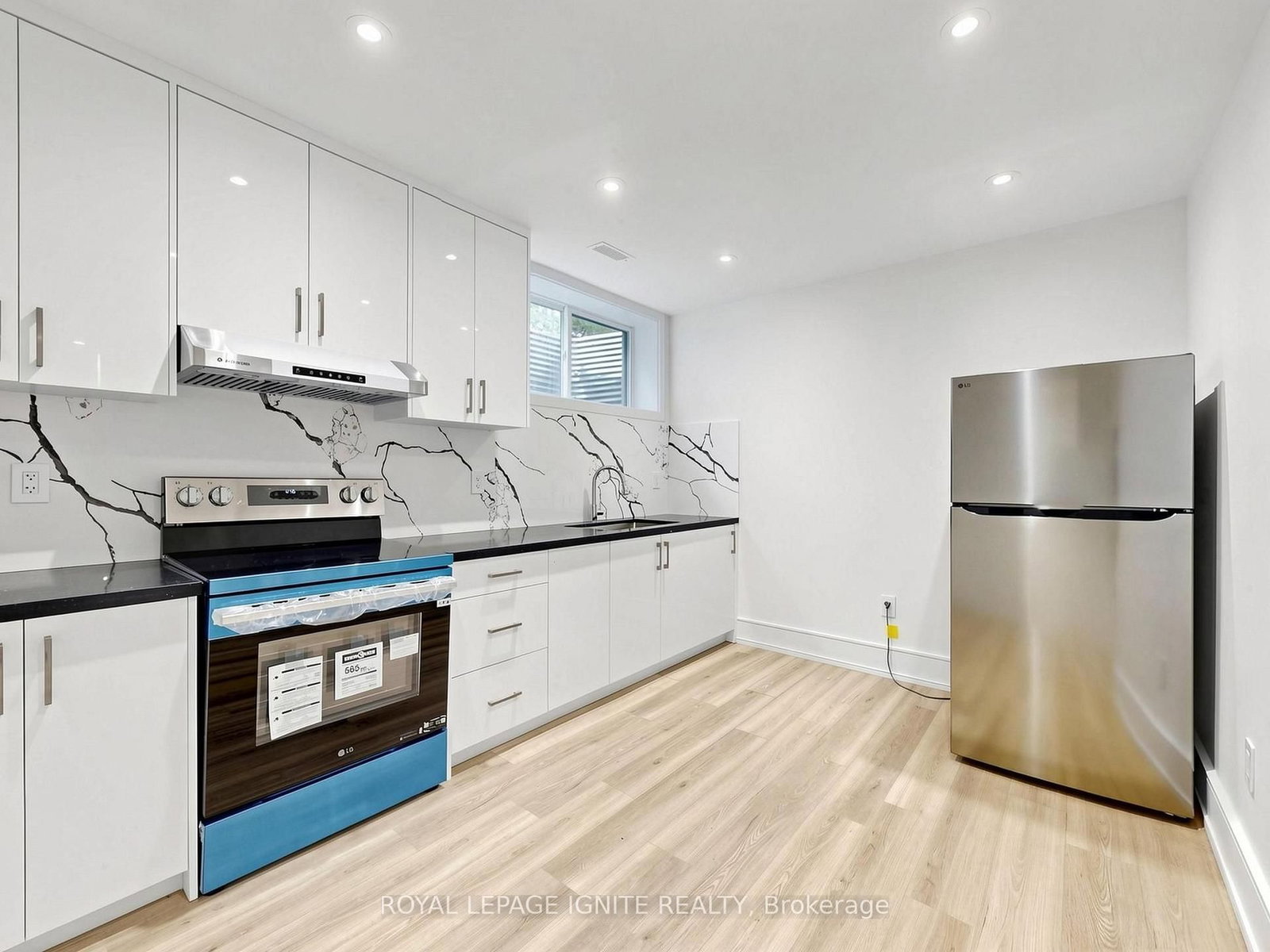160 Manse Road N • Toronto, ON photo 41