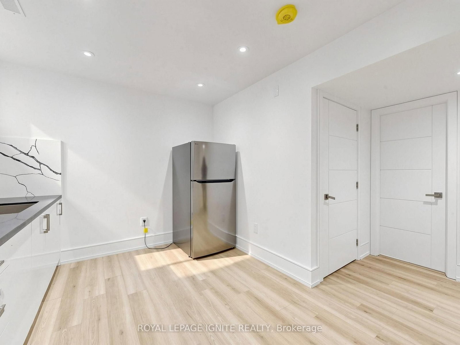 160 Manse Road N • Toronto, ON photo 42