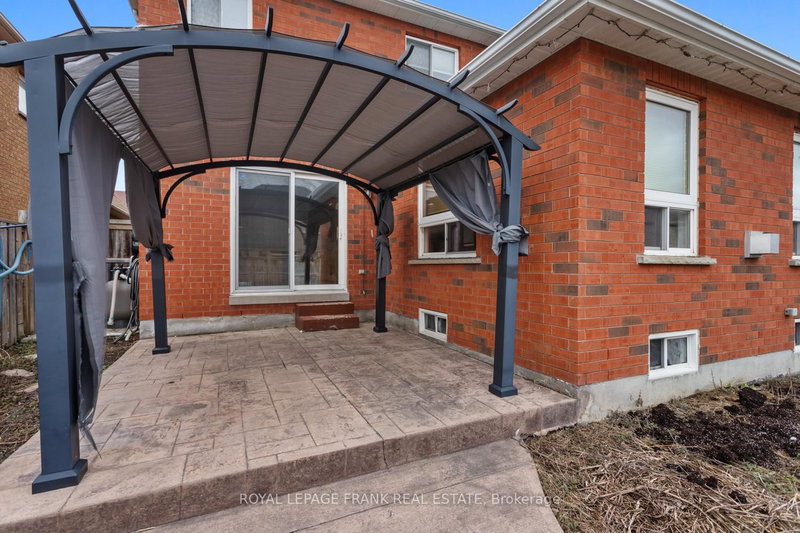 31 Gabrielle Crescent