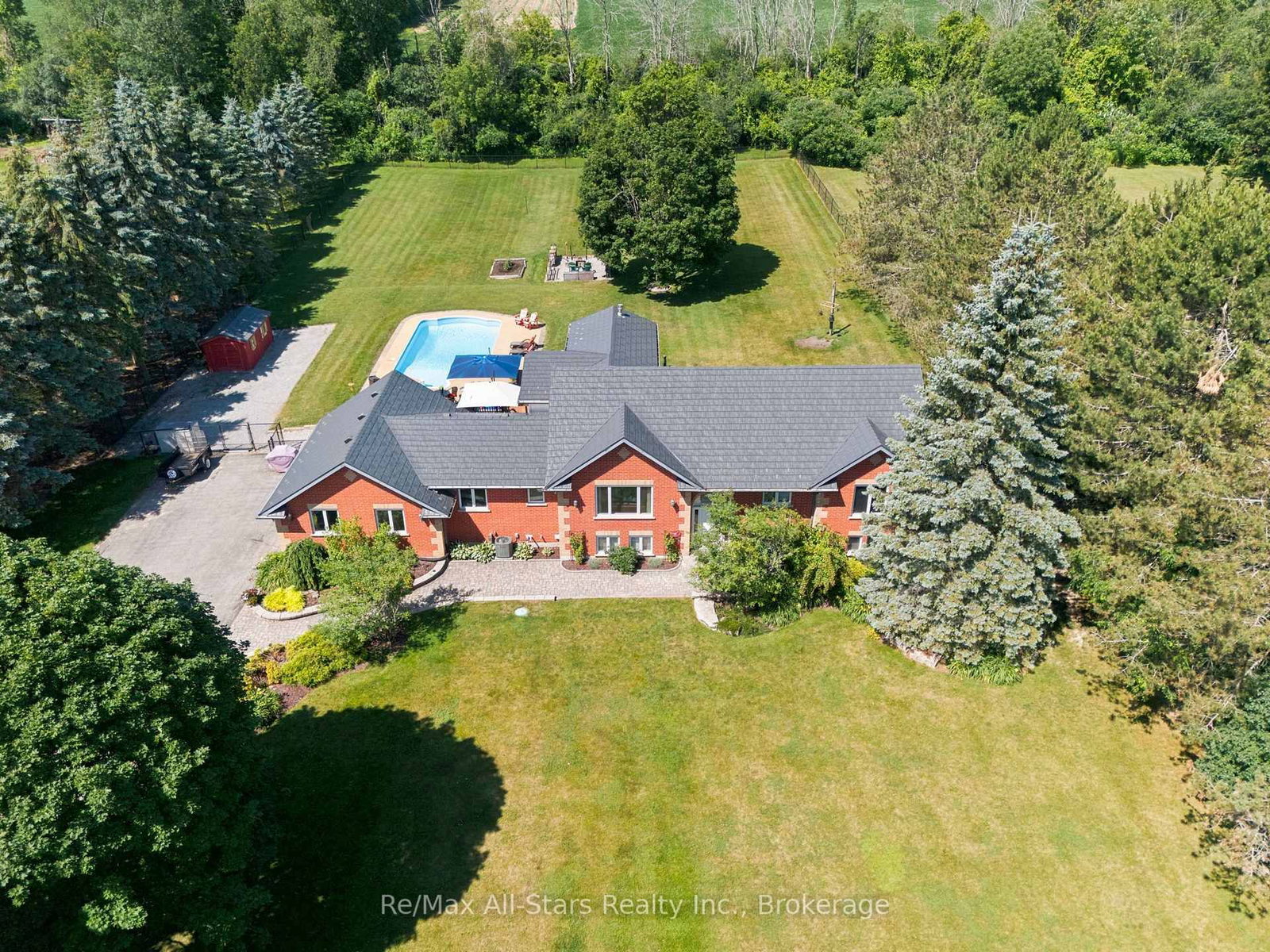 21180 Brunon Avenue • Scugog, ON photo 1