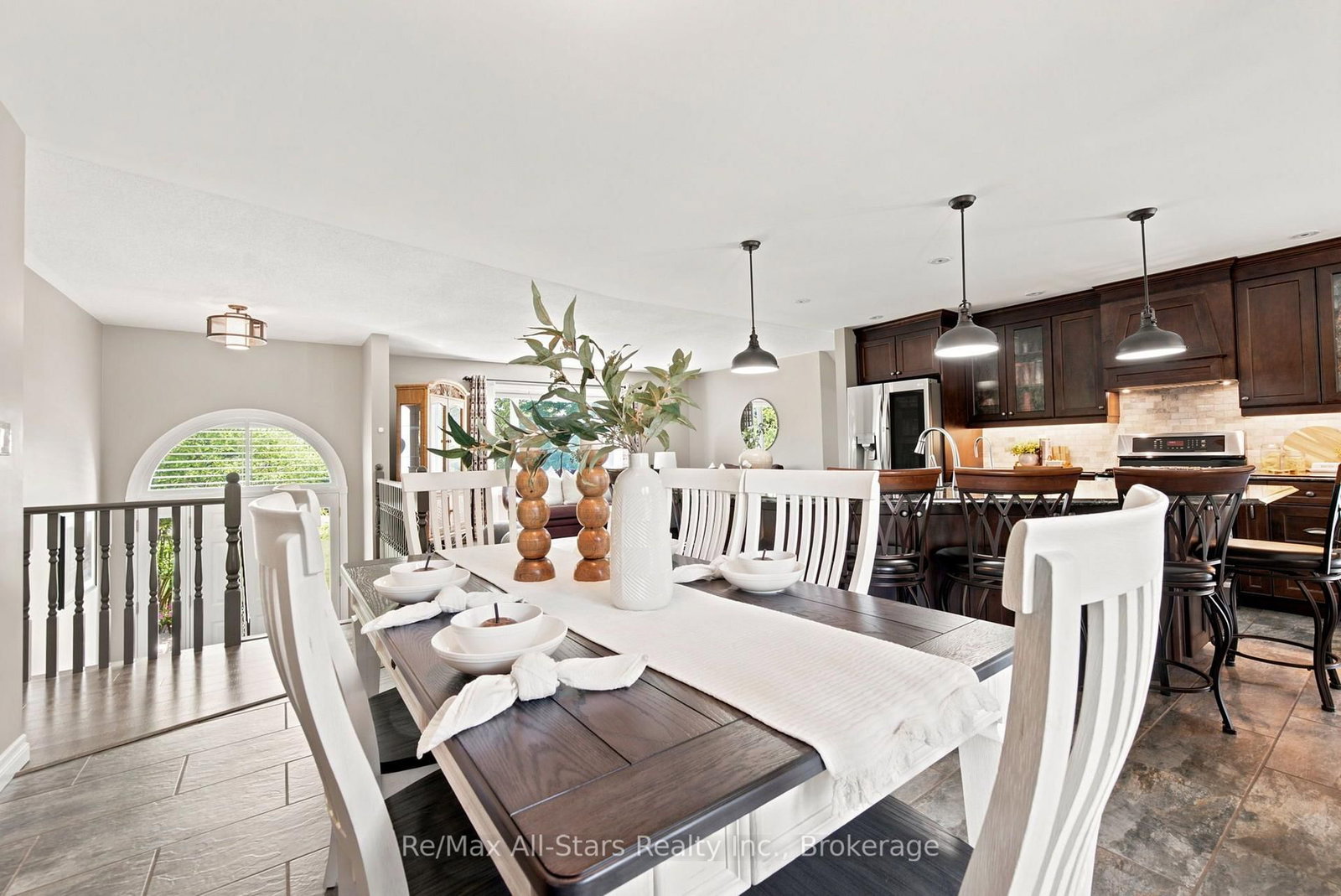 21180 Brunon Avenue • Scugog, ON photo 14