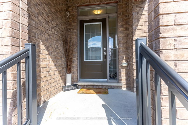 130 Ice Palace Crescent