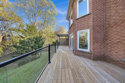 2387 Denvale Drive — photo 5
