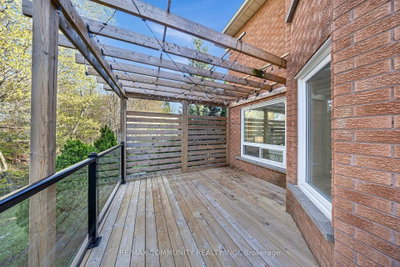 2387 Denvale Drive — photo 6