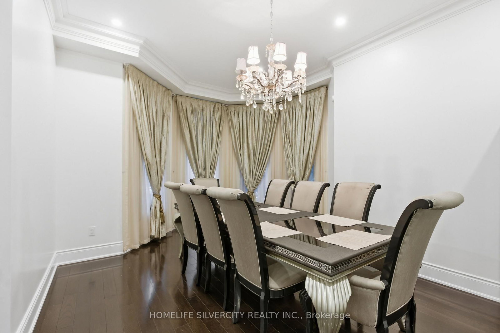 492 Rougemount Drive • Pickering, ON photo 12