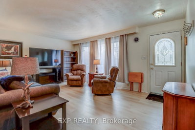 297 Linden Street — photo 3