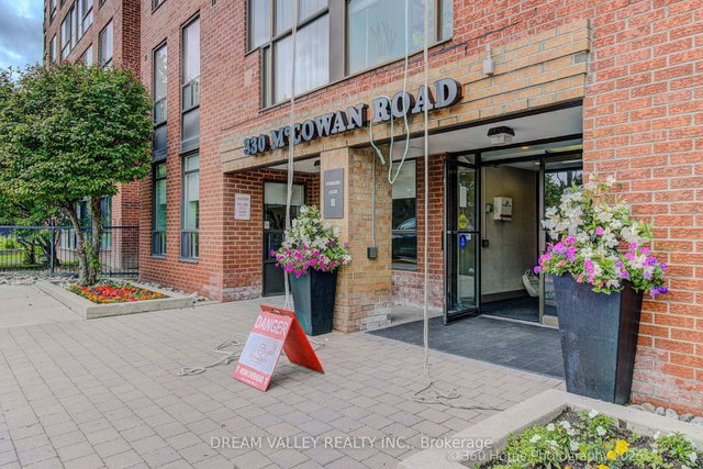 811 - 330 Mccowan Road