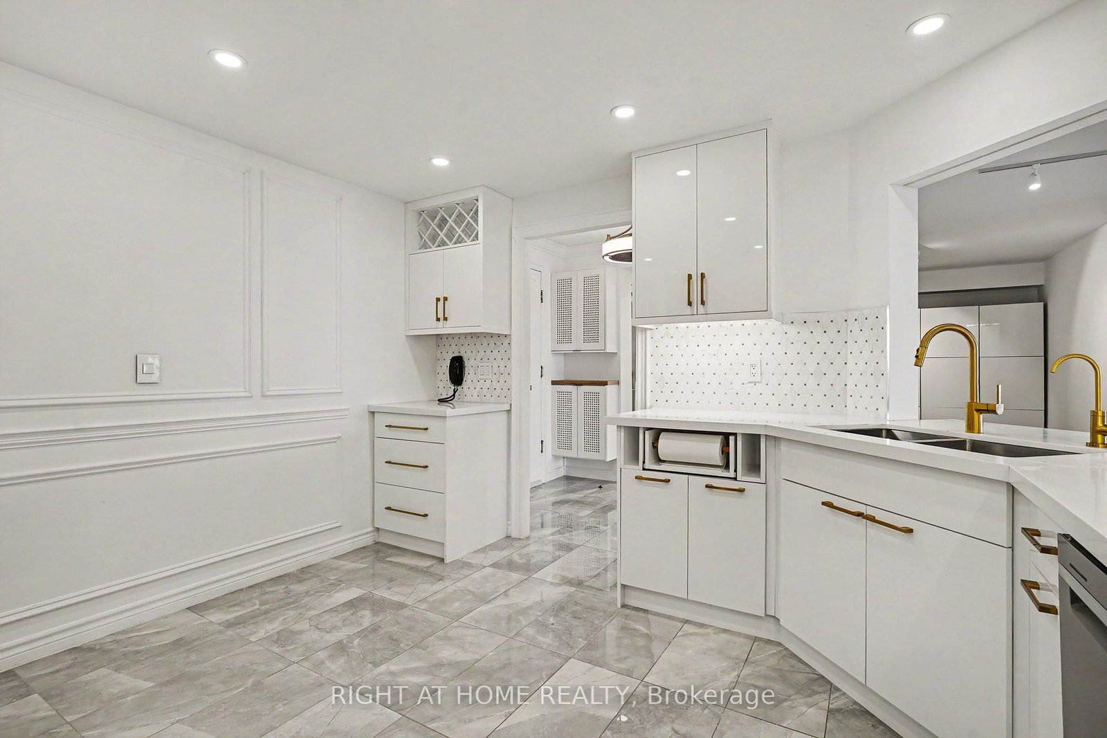 228 Bonis Avenue • #1612 • Toronto, ON photo 13