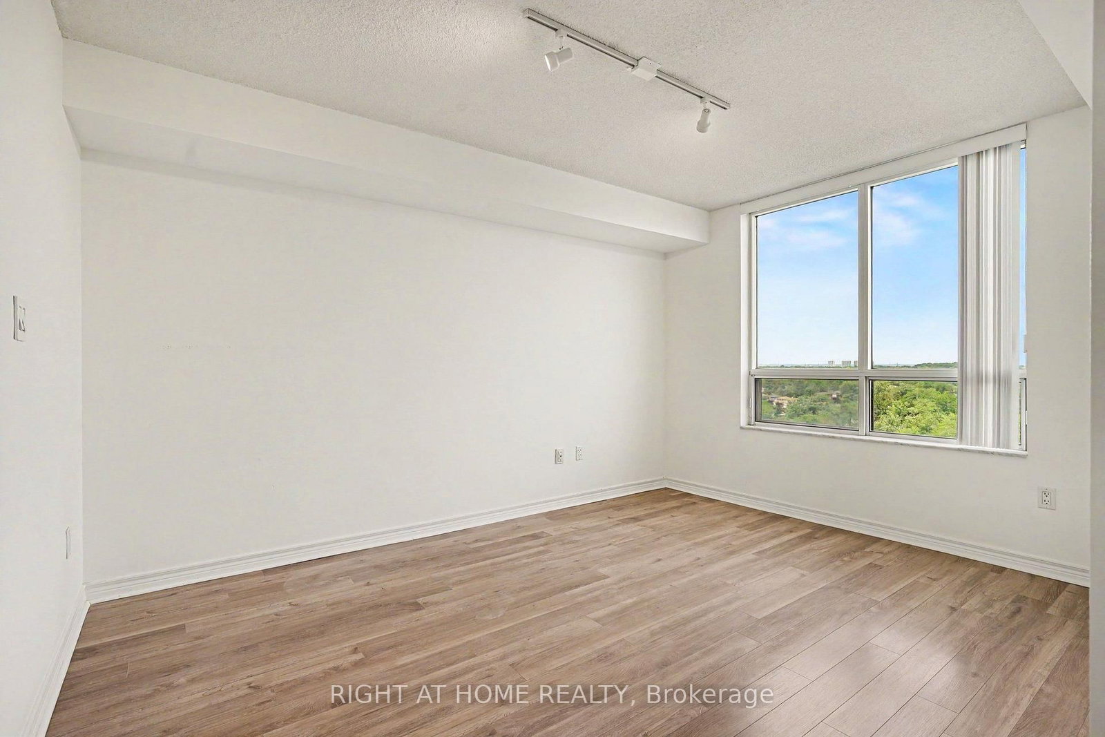 228 Bonis Avenue • #1612 • Toronto, ON photo 19