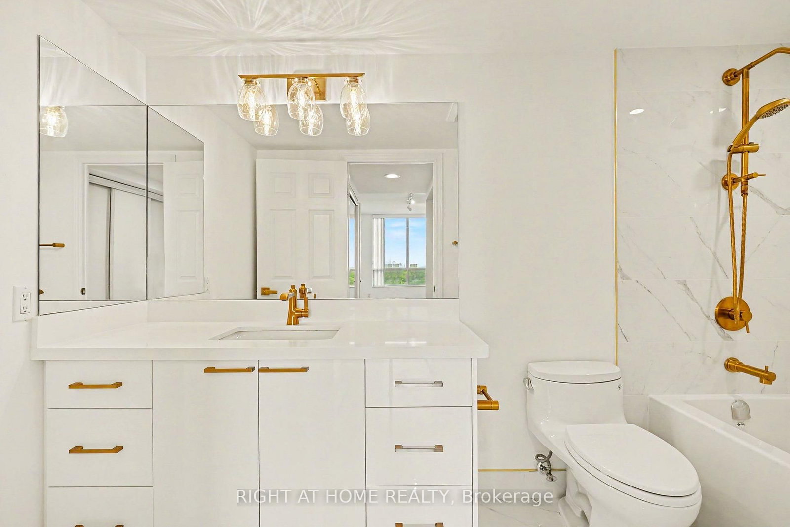 228 Bonis Avenue • #1612 • Toronto, ON photo 34