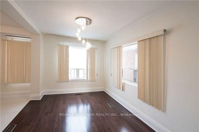 118 Chatham Avenue
