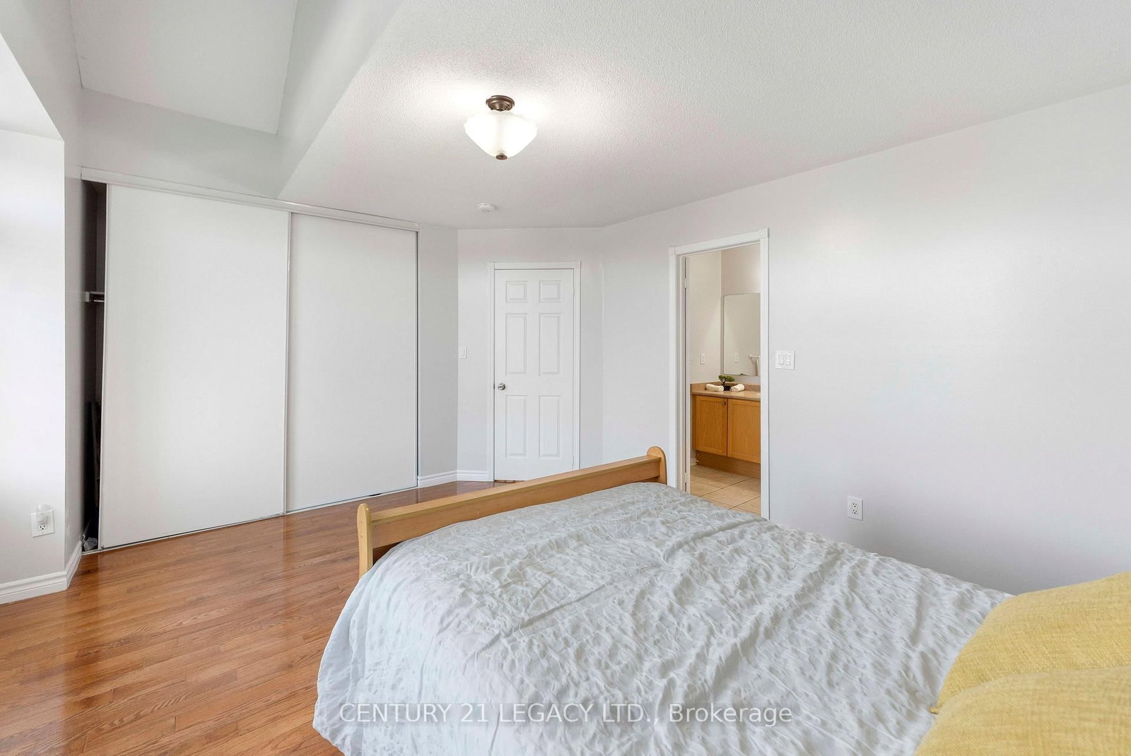 1296 Tall Pine Avenue • Oshawa, ON photo 16