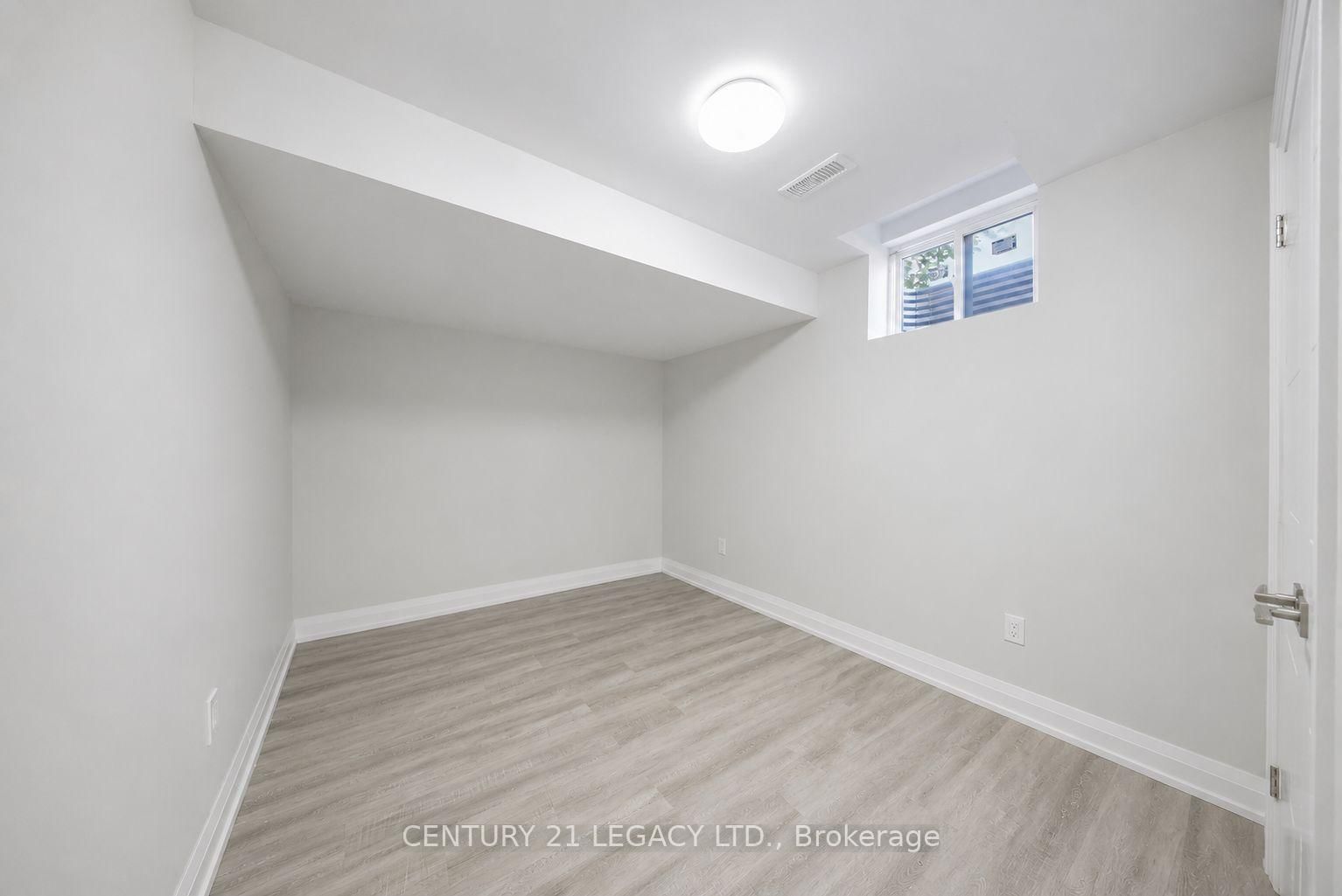 1296 Tall Pine Avenue • Oshawa, ON photo 26