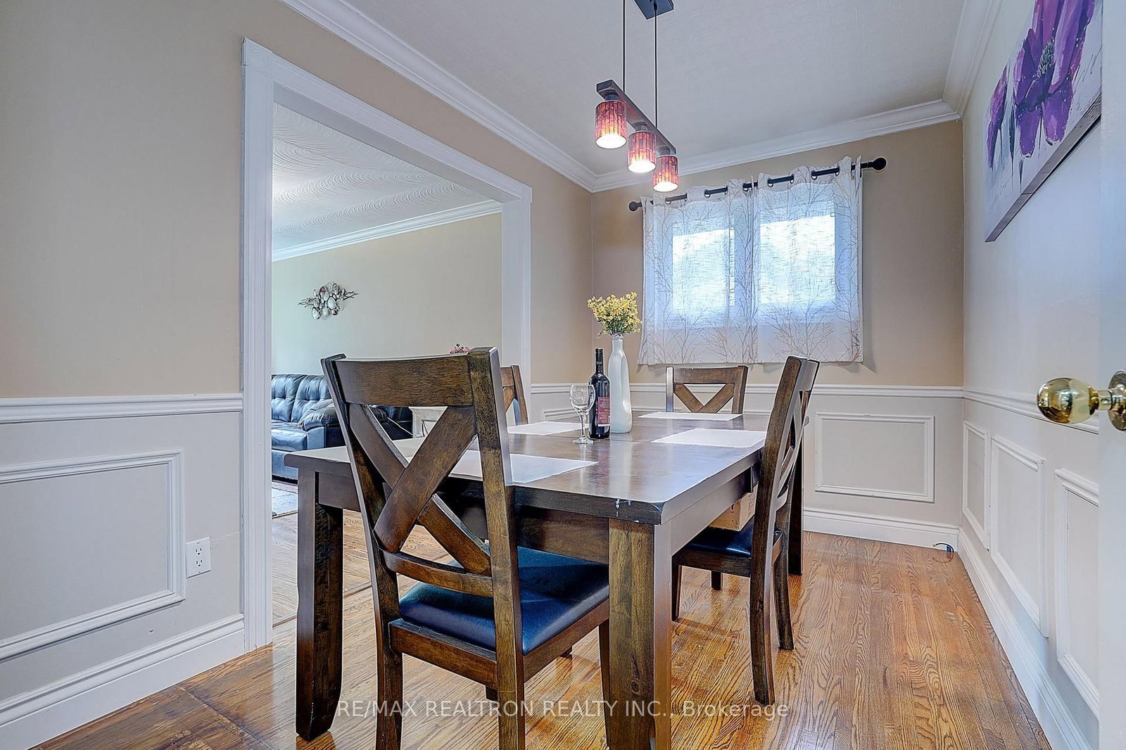 583 Pinewood Street • Oshawa, ON photo 12