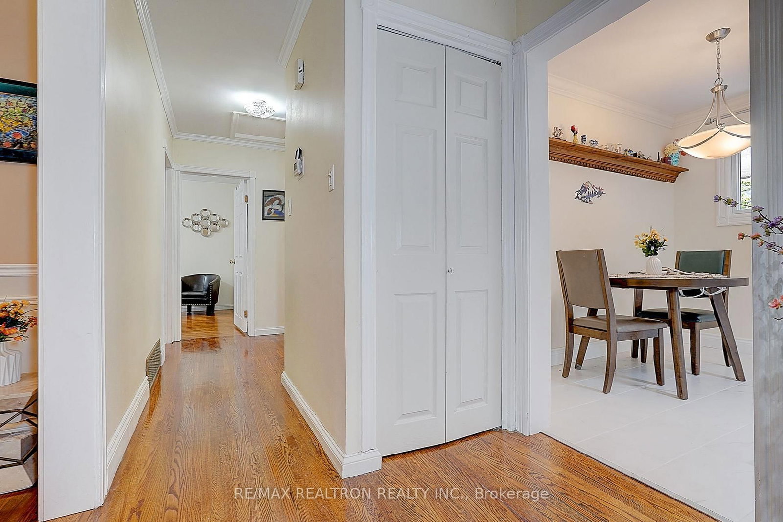 583 Pinewood Street • Oshawa, ON photo 14