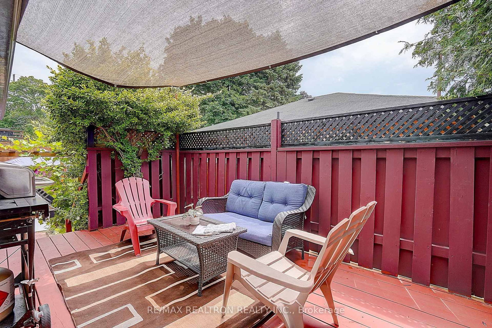 583 Pinewood Street • Oshawa, ON photo 39