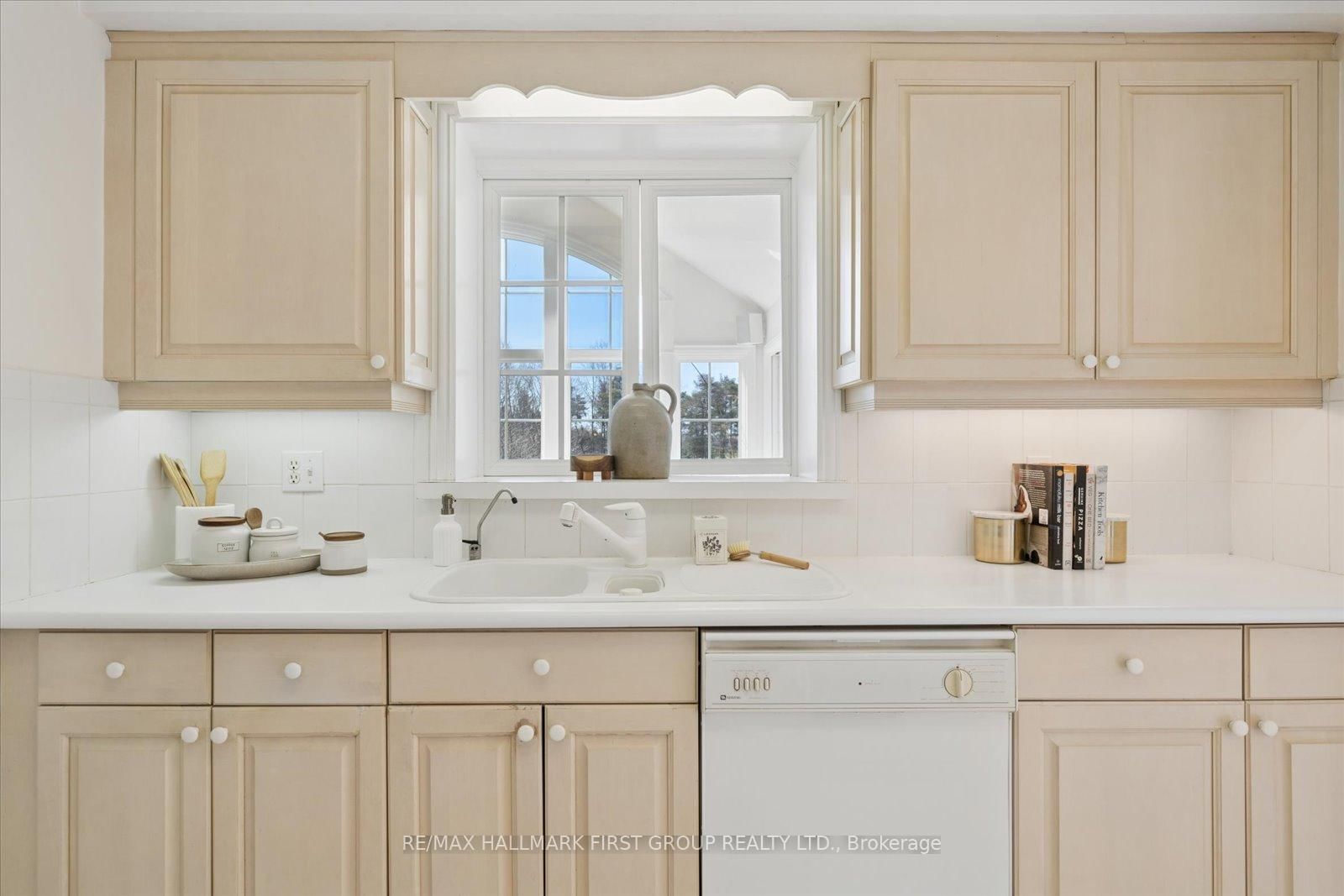 525 Myrtle Road W • Whitby, ON photo 14