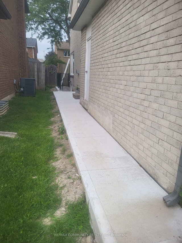 Basement - 609 Amberwood Crescent
