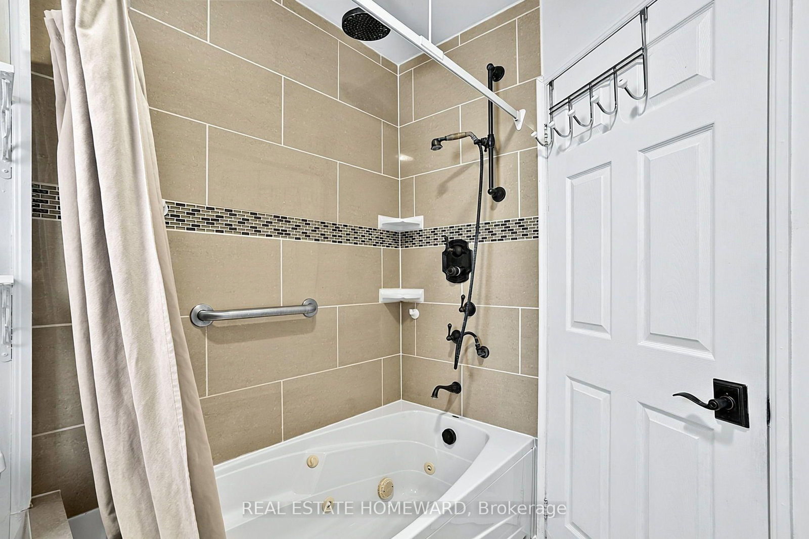 190 Rhodes Avenue • Toronto, ON photo 22