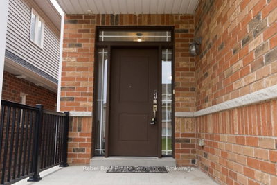 1849 Silverstone Crescent — photo 4