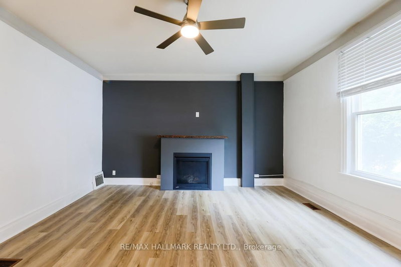Main Floor - 405 Kingston Road